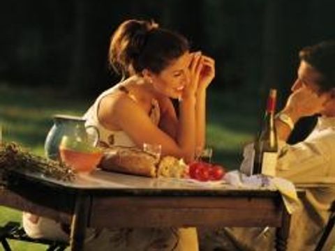 LODGE 5 personnes - Roulotte ( Séjour Deluxe ) climatisée / avec petit déjeuner / 2 pers inclus / Spa privatif en option