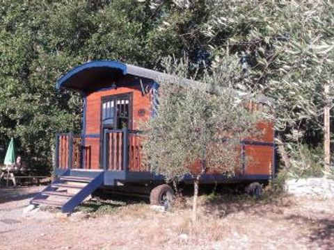 LODGE 3 personnes - Roulotte ( Séjour Premium ) climatisée/ tout inclus version luxe avec Spa privatif / 2 pers inclus