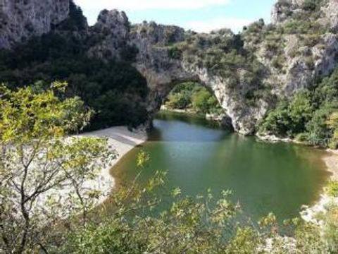 LODGE 2 personnes - Roulotte (Séjour Nuit d'Amour )  climatisée / Spa privatif et ambiance Romantique / 2 pers inclus