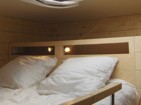 Hébergement 2 personnes - Carré d'étoiles climatise / avec petit déjeuner / 2 pers inclus / Spa privatif en option