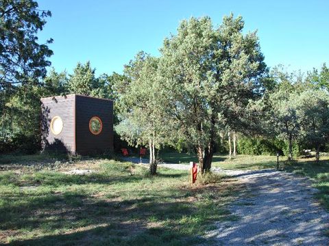 HÉBERGEMENT INSOLITE 2 personnes - Carré d'étoiles  climatise / avec petit déjeuner / 2 pers inclus / Spa privatif en option