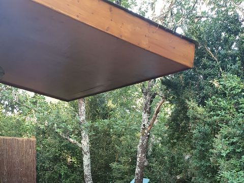 CHALET 5 personnes - Cabane de Sam climatisée ( petite maison de famille, spa privatif sur la terrasse ) / 5 pers inclus