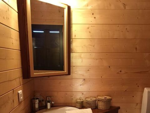 Hébergement 2 personnes - Suite Nid d'Amour et Spa ( le raffinement ultime à la cime des arbres spécial couple ) / 2 pers inclus