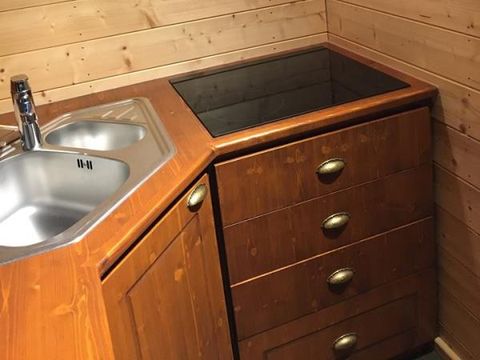 LODGE 2 personnes - Cabane Lodge avec petit déjeuner et  Spa Privatif en terrasse