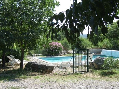 GÎTE 12 personnes - Grand Mas ( grand gîte avec piscine privative ) / 12 pers inclus