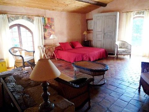 GÎTE 12 personnes - Grand Mas ( grand gîte avec piscine privative ) / 12 pers inclus