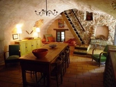 GÎTE 12 personnes - Grand Mas ( grand gîte avec piscine privative ) / 12 pers inclus