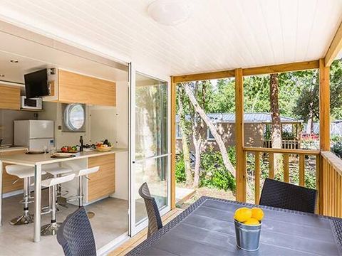 MOBILHOME 4 personnes - Mobil-home | Premium Exclusive | 2 Ch. | 4 Pers. | Terrasse simple | Clim. | TV
