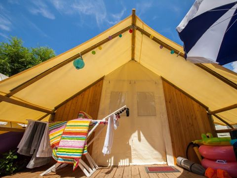 Tente en toile et en bois 6 personnes - Tente equippée SANPEI