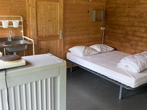 CHALET 2 personnes - Chalet COCONUT 2/4 pers - personnes supplémentaires possible en supplément, contacter le camping