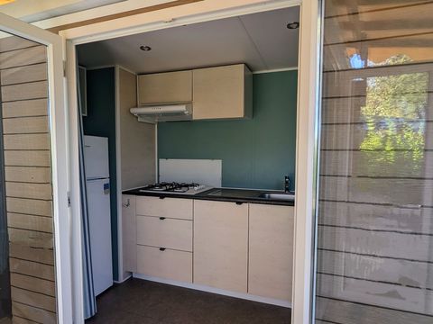 MOBILHOME 4 personnes - CONFORT - Riviera