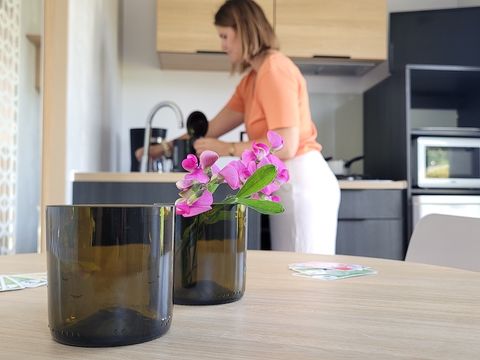 MOBILHOME 4 personnes - Cottage Opale Lounge -  2 Chambres -  30 m2- Terrasse semi-couverte