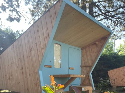 HÉBERGEMENT INSOLITE 2 personnes - Cabanétape