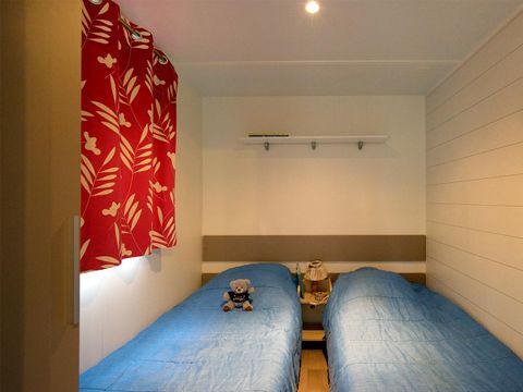 MOBILHOME 5 personnes - STANDARD 29m² - 2 chambres + terrasse couverte