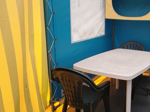 TENTE 4 personnes - Rando Camp 16m² 2 chambres ( sans sanitaires) avec terrasse