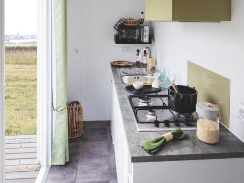 MOBILHOME 4 personnes - Mobil-Home CONFORT 28m² 2 chambres avec terrasse couverte