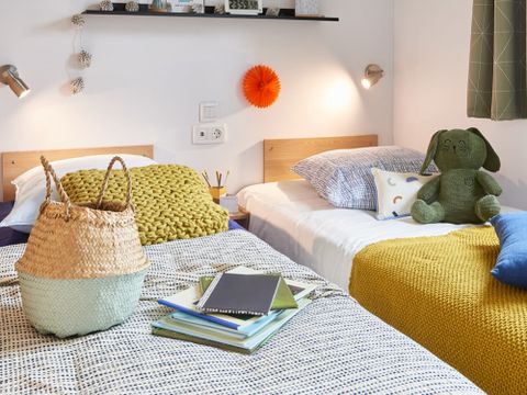 MOBILHOME 4 personnes - Mobil-Home CONFORT 28m² 2 chambres avec terrasse couverte