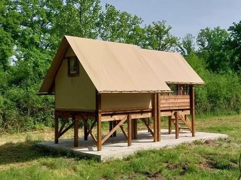 TENTE 2 personnes - Tente Lodge Rando sur pilotis, 5,7m² 1 chambre avec terrasse sans sanitaire et cuisine