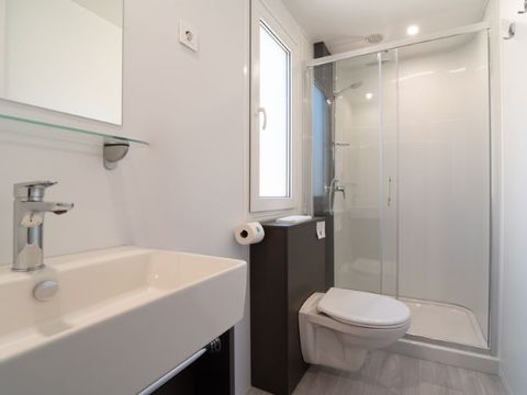 Mobilhome 4 personnes - Cottage Orchidée - 2 chambres - 2 salles de bain ****