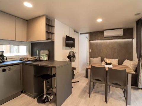 MOBILHOME 6 personnes - Cottage Lilas 4 Pièces 6 Personnes Climatisé + TV  2 sdb ****