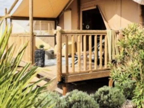 TENTE 6 personnes - Tente Lodge Camelia 4 Pièces 6 Personnes ***