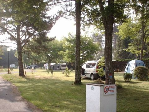 Emplacement - Emplacement nu