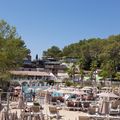 Regency Holiday sur Holiday Green