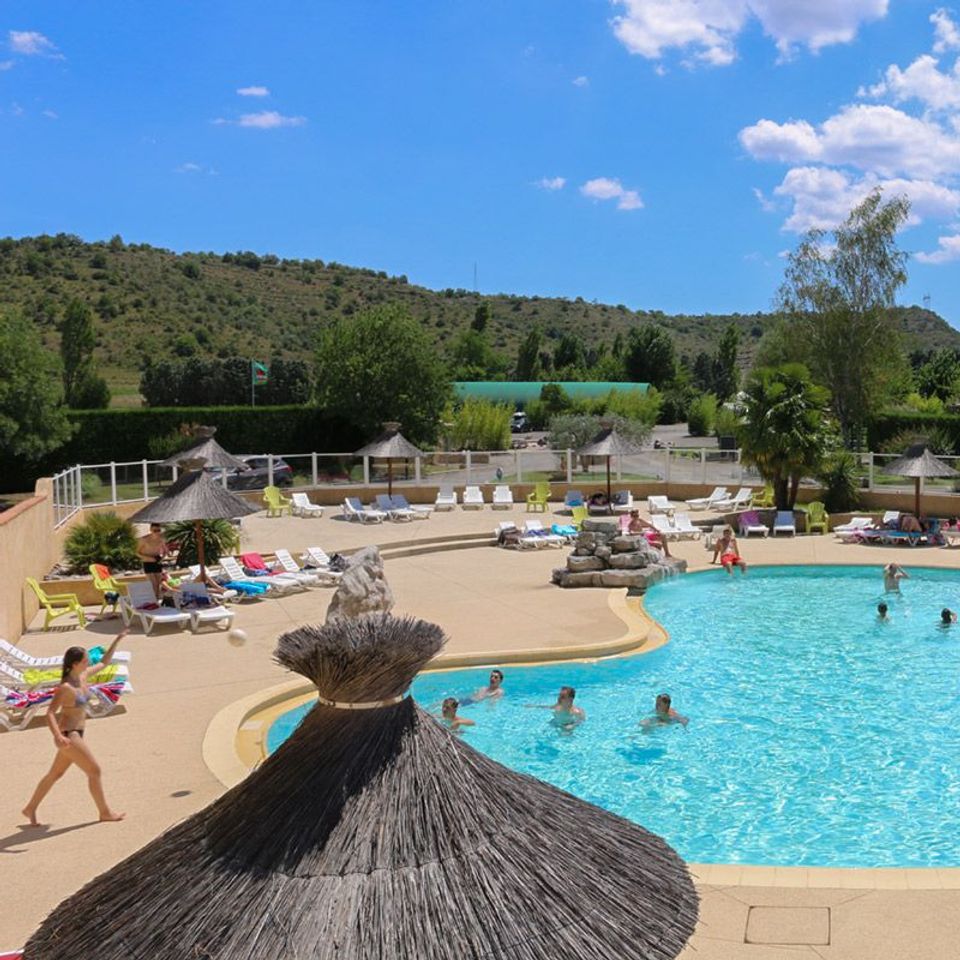 camping annenheim AK Ossiachersee. St. Andrä mit Burgruine Landskron Camping Annenheim. –  Parmenides Ansichtskarten