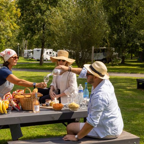 Camping Saintes Grandes Rives - Camping Charente-Maritime - Image N°4