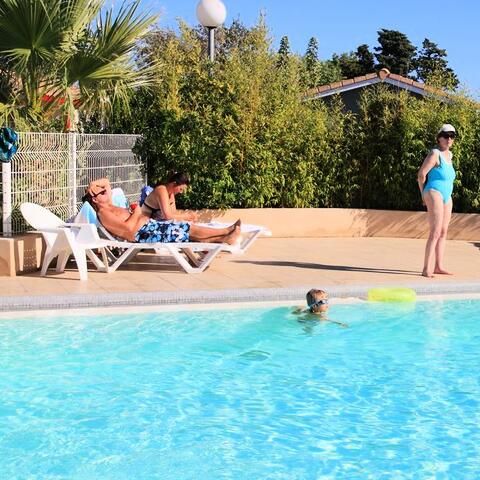 Camping Le Hameau des Cannisses  - Camping Aude