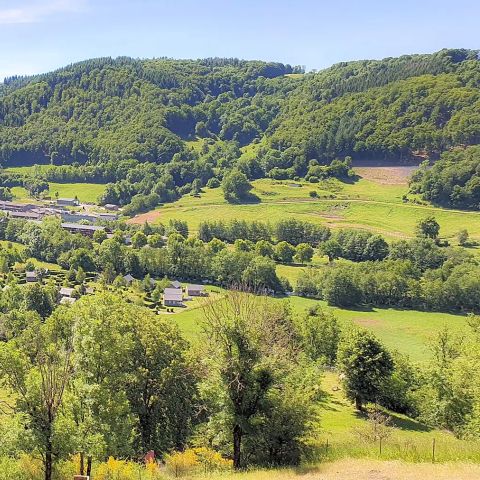 Camping Le Moulin du Teinturier Camping Le Moulin du Teinturier - Camping Cantal - Image N°3