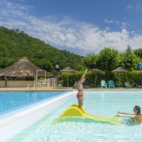 Camping Sea Green Château du Gibanel Camping Sea Green Château du Gibanel - Camping Corrèze - Image N°5