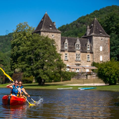 Camping Sea Green Château du Gibanel Camping Sea Green Château du Gibanel - Camping Corrèze - Image N°3