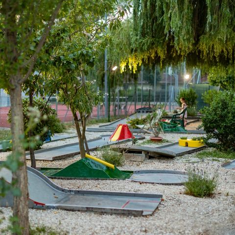 Balatontourist Füred Camping Balatontourist Füred Camping - Camping Hongrie - Image N°3