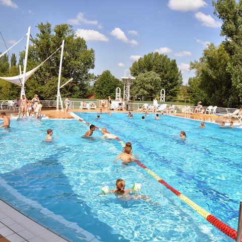 Balatontourist Füred Camping Balatontourist Füred Camping - Camping Hongrie - Image N°2