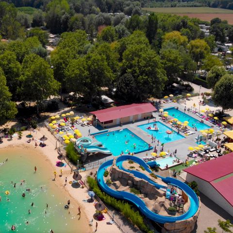 Camping Le Château de Galaure Camping Le Château de Galaure - Camping Drome - Image N°2