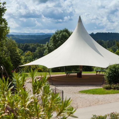 Camping Domaine de l'Epinette Camping Domaine de l'Epinette - Camping Jura - Image N°3