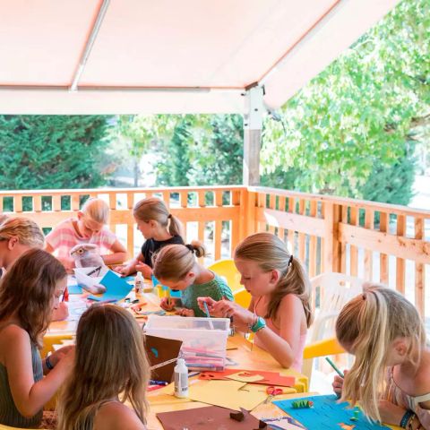 Flower Camping Le Clot du Jay Flower Camping Le Clot du Jay - Camping Alpes-de-Haute-Provence - Image N°6