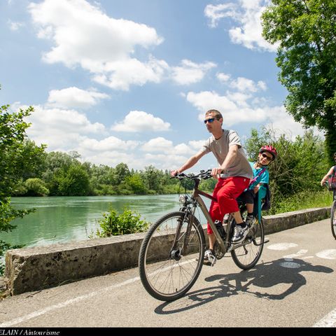 Camping Le Colombier - Camping Ain - Image N°3