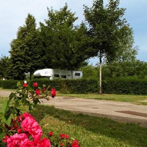 Camping Roc de l'Arche - Camping Aveyron - Image N°2