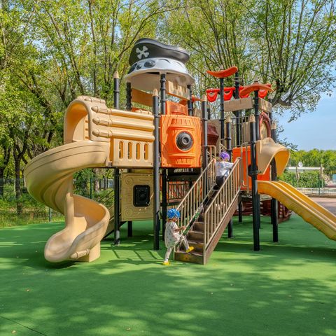 Club del Sole Tenuta Primero Grado Family Collection Club del Sole Tenuta Primero Grado Family Collection - Camping Gorizia - Image N°2