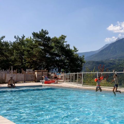 Camping Le Champ Long - Camping Isère