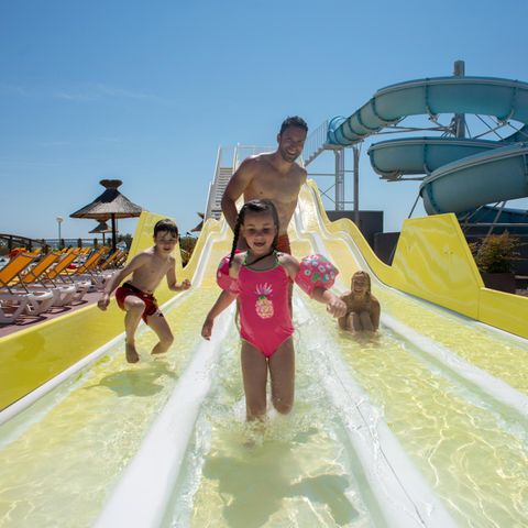 Camping Siblu Le Lac des Rêves - Funpass inclus - Camping Hérault - Image N°5