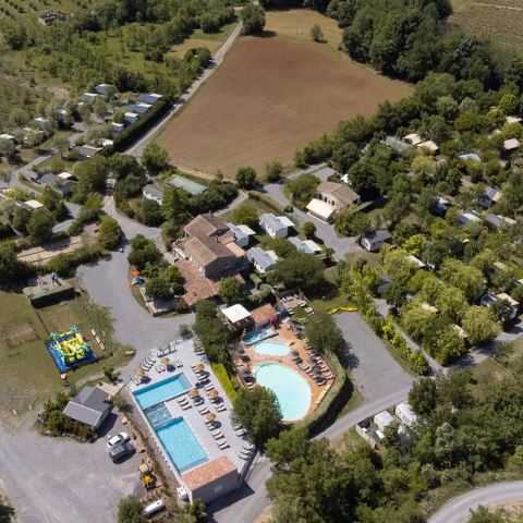 Flower Camping Saint Amand - Camping Ardèche - Image N°3