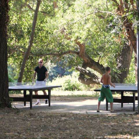 Camping Paradis Bellerive - Camping Gard - Image N°2