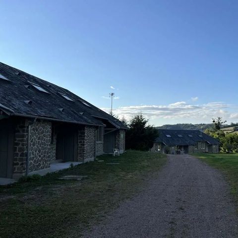 Ushuaïa Villages - Domaine de Scott - Camping Nièvre - Image N°2
