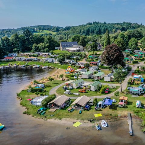 Flower Camping Le Port de Neuvic - Camping Corrèze