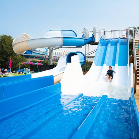 Camping Siblu Domaine de Dugny - Funpass Inclus Camping Siblu Domaine de Dugny - Funpass Inclus - Camping Loir-et-Cher - Image N°4