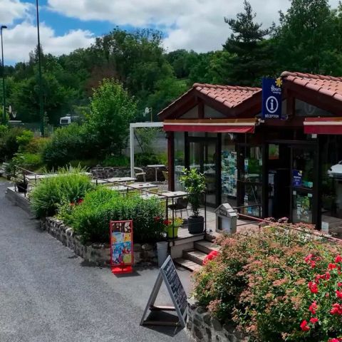 Flower Camping  La Rochelambert - Camping Haute-Loire - Image N°6