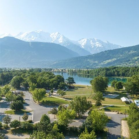 Flower Camping Les Iles - Camping Haute-Savoie